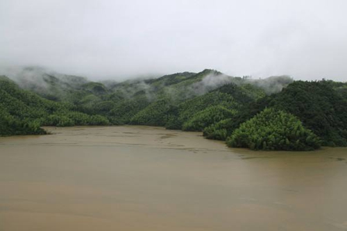 夏天野钓湖库的方法_WWW.YUJUCEPING.COM